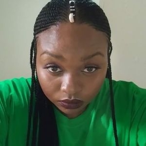 Meet your Posher, Iosha